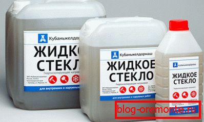 Raztopina natrijevega silikata. Raztopina natrijevega silikata.