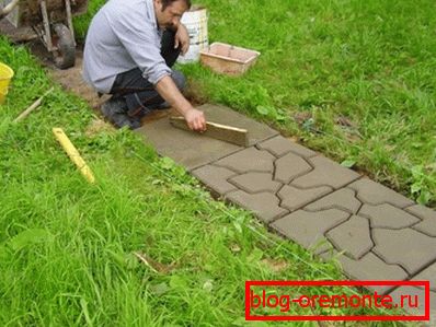 Razdeli trden premaz v neenotne odseke Razdeli trden premaz v neenotne odseke