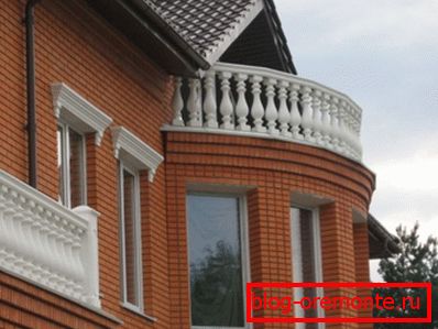 S temi elementi lahko ustvarite privlačen balkon ali podstrešje