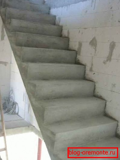 Samonastavna konstrukcija livarskega betona Samonastavna konstrukcija livarskega betona