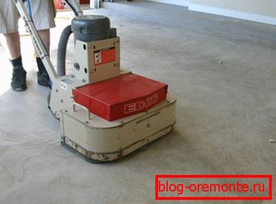 Betonsko brušenje s profesionalnim strojem Betonsko brušenje s profesionalnim strojem