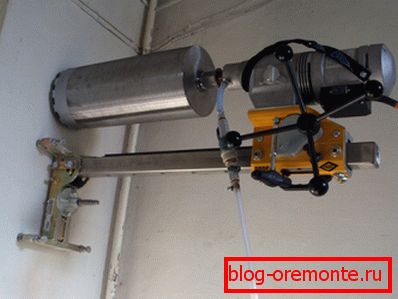 Stroj za vrtanje lukenj v betonsko diamantno krone z vodnim hlajenjem
