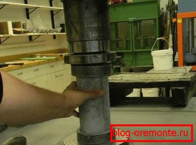 Obstajajo tehnike za preizkušanje tlačne trdnosti z valjastimi vzorci, vendar so manj natančne, ker pomenijo popolno okvaro in ne deformacijo. Obstajajo tehnike za preizkušanje tlačne trdnosti z valjastimi vzorci, vendar so manj natančne, ker pomenijo popolno okvaro in ne deformacijo.