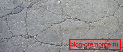 Razpoke v trdnem materialu brez strjevanja Razpoke v trdnem materialu brez strjevanja