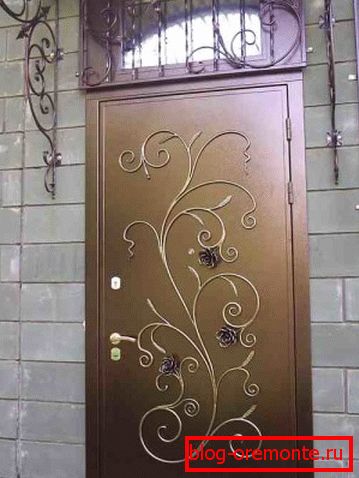 Trdno platno na vratih Trdno platno na vratih
