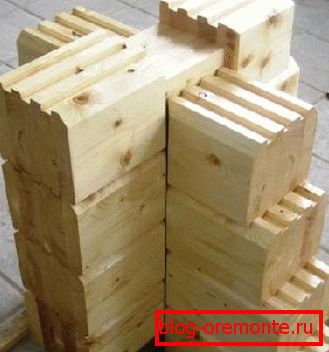 V suhem baru je krčenje lepljeno. V suhem baru je krčenje lepljeno.
