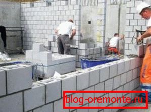 Namestitev blokov pene ne zahteva prekomernega napora Namestitev blokov pene ne zahteva prekomernega napora