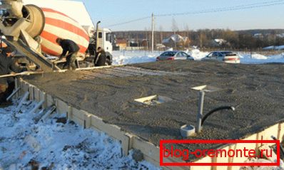 V tem obdobju leta je najbolje naročiti pripravljeno rešitev z dodatkom posebnih aditivov in ogrevanja. V tem obdobju leta je najbolje naročiti pripravljeno rešitev z dodatkom posebnih aditivov in ogrevanja.