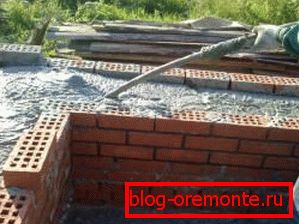 Nalivanje monolitnega pena betona Nalivanje monolitnega pena betona