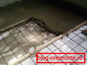 Raztopino nalijemo na grelec, položen v kopeli Raztopino nalijemo na grelec, položen v kopeli