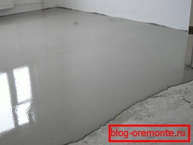 Samonivelirna mešanica za polnjenje - optimalna osnova za polaganje laminatnih plošč Samonivelirna mešanica za polnjenje - optimalna osnova za polaganje laminatnih plošč