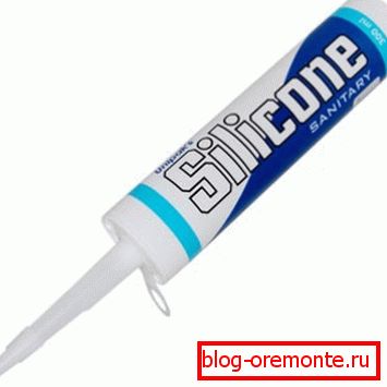 Prevlečite tesnilo. Prevlečite tesnilo.