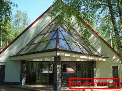 Zasteklina pod zimskim vrtom